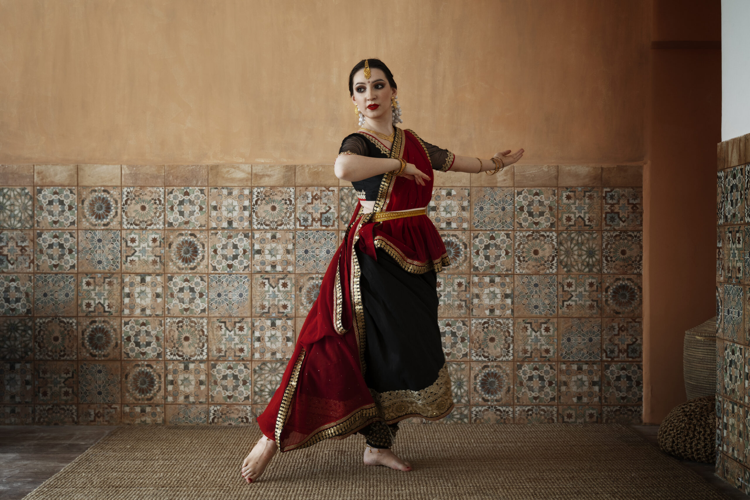 Dancing Divinity: Kathak Dance Classes Embracing Spiritual Expression in Delhi