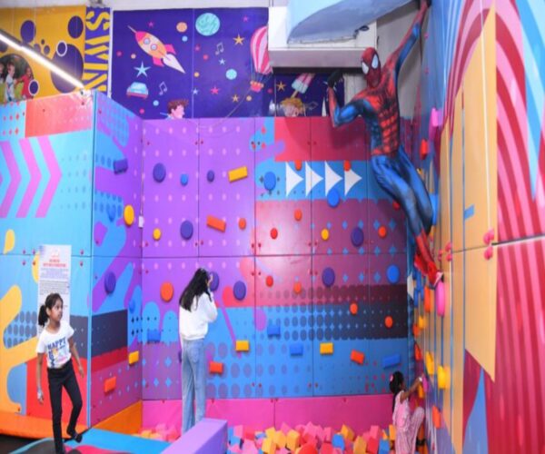 Funky LI’l Munchkins – Entertainment & Play Zone Area in Huaz Khas