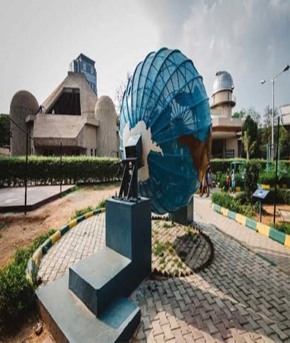 Nehru Planetarium – Indoor Amusement Park in Teen Murti House