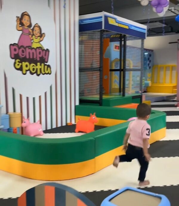 Pompy and Potlu – Play Area abd Gmazing Zone for Kids in Sector 144 Noida - Image 2